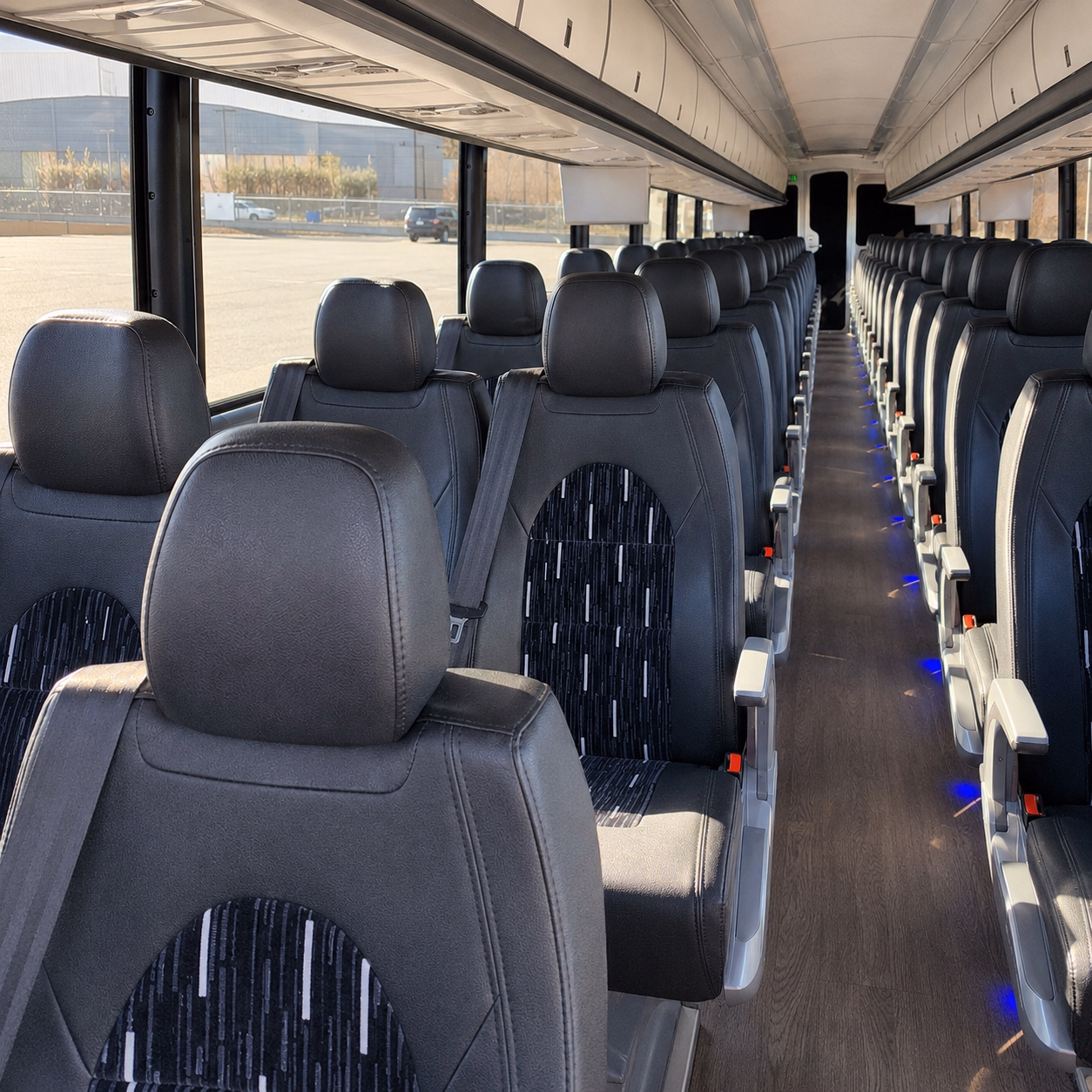 charter buses to fresno chaffee zoo for clovis school groups