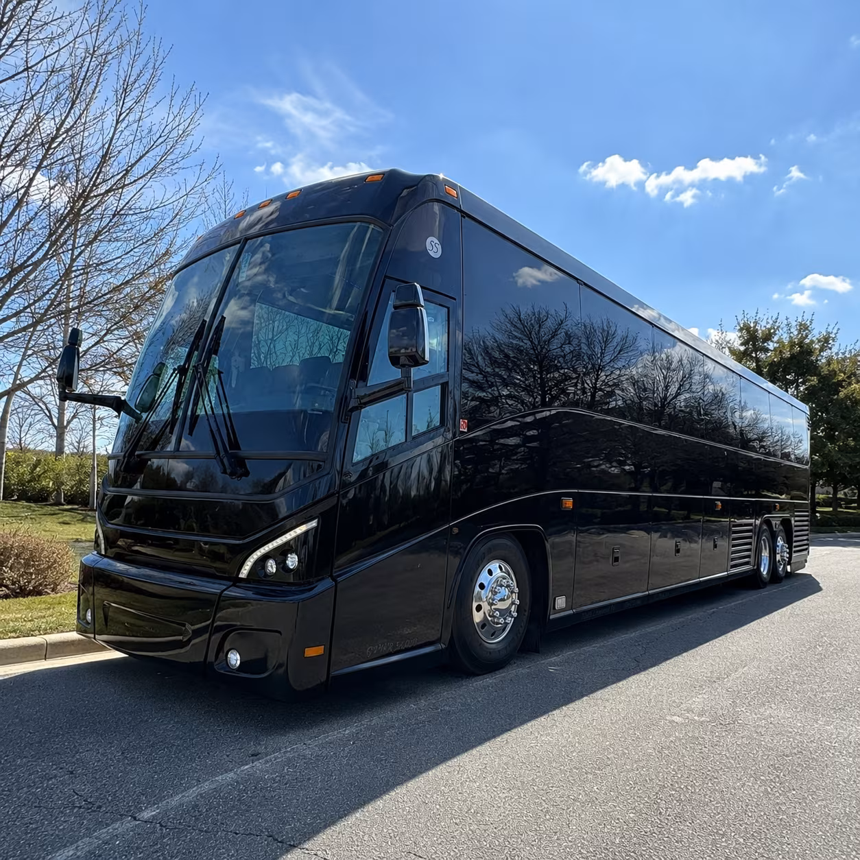 clovis charter bus services exterior